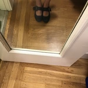 Pikolinos charcoal gray leather Mary Jane heels